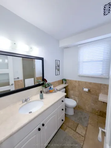 2440 Bromsgrove Road Mississauga ON L5J 4J7
