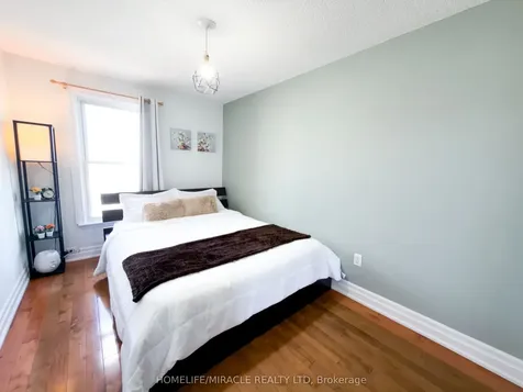 2440 Bromsgrove Road Mississauga ON L5J 4J7