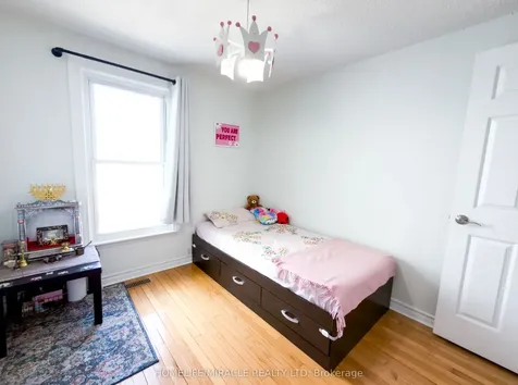 2440 Bromsgrove Road Mississauga ON L5J 4J7