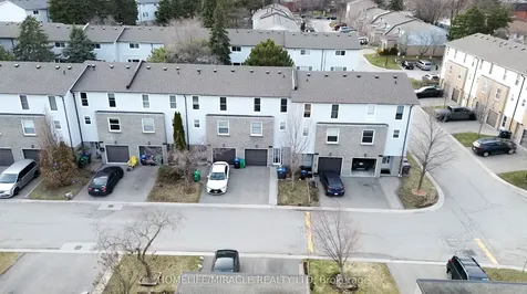2440 Bromsgrove Road Mississauga ON L5J 4J7