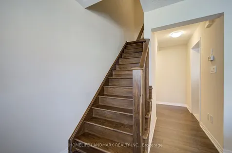 3086 Mistletoe Gardens Oakville ON L6M 0Y7