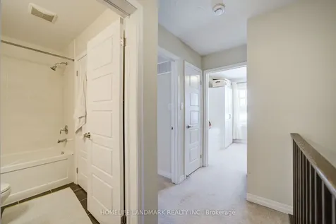 3086 Mistletoe Gardens Oakville ON L6M 0Y7