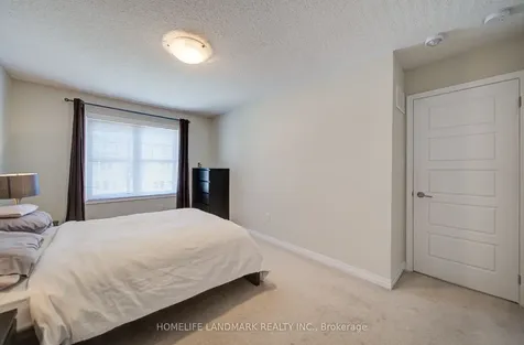 3086 Mistletoe Gardens Oakville ON L6M 0Y7