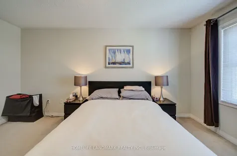 3086 Mistletoe Gardens Oakville ON L6M 0Y7