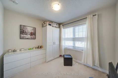 3086 Mistletoe Gardens Oakville ON L6M 0Y7