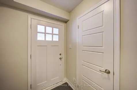 3086 Mistletoe Gardens Oakville ON L6M 0Y7