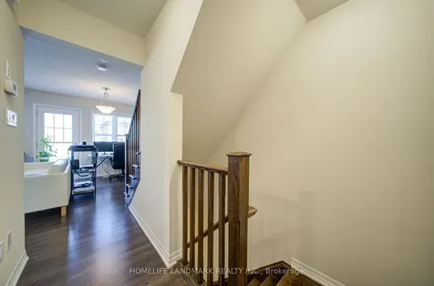 3086 Mistletoe Gardens Oakville ON L6M 0Y7