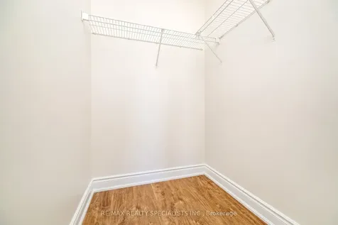 3032 Drumloch Avenue Oakville ON L6M 5H8