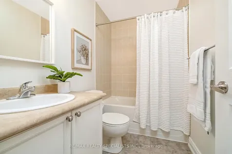 3032 Drumloch Avenue Oakville ON L6M 5H8