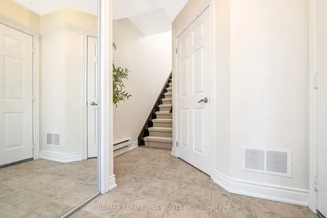 3032 Drumloch Avenue Oakville ON L6M 5H8