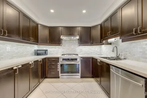 519 Cavanagh Lane Milton ON L9T 8G4