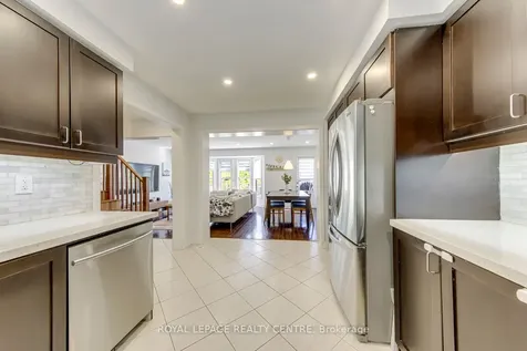 519 Cavanagh Lane Milton ON L9T 8G4