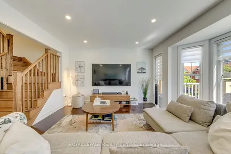 519 Cavanagh Lane Milton ON L9T 8G4