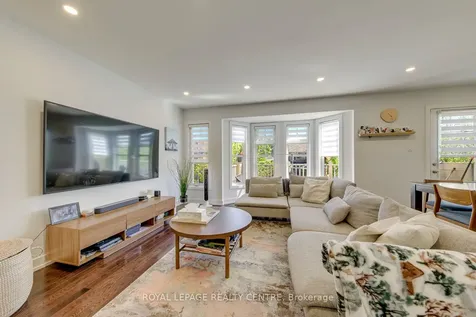 519 Cavanagh Lane Milton ON L9T 8G4