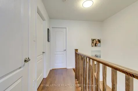 519 Cavanagh Lane Milton ON L9T 8G4