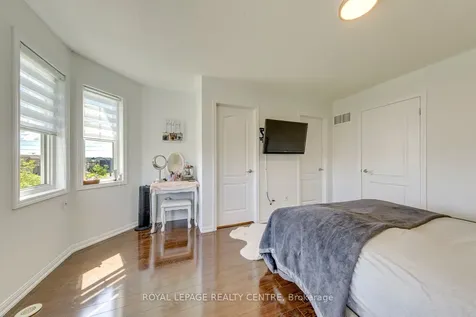 519 Cavanagh Lane Milton ON L9T 8G4