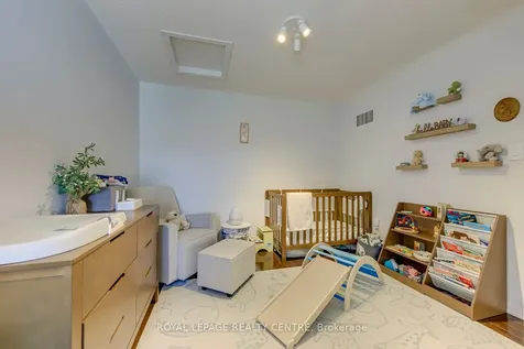 519 Cavanagh Lane Milton ON L9T 8G4