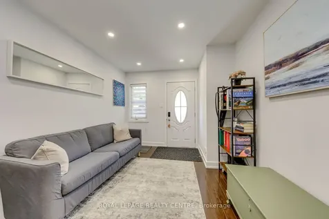519 Cavanagh Lane Milton ON L9T 8G4