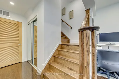 519 Cavanagh Lane Milton ON L9T 8G4