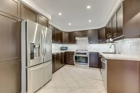 519 Cavanagh Lane Milton ON L9T 8G4