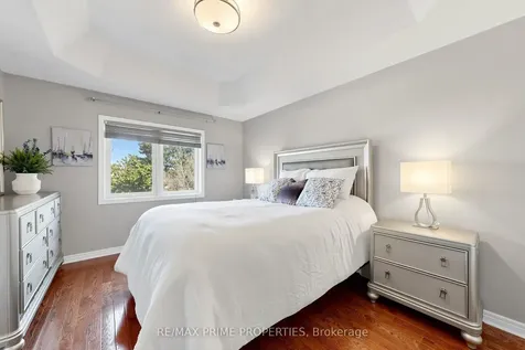 68 Harbourtown Crescent Brampton ON L6V 4P5