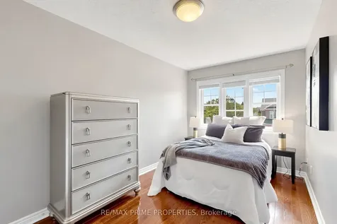 68 Harbourtown Crescent Brampton ON L6V 4P5