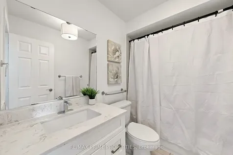 68 Harbourtown Crescent Brampton ON L6V 4P5
