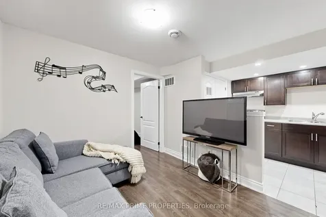 68 Harbourtown Crescent Brampton ON L6V 4P5