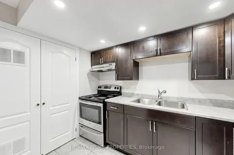 68 Harbourtown Crescent Brampton ON L6V 4P5