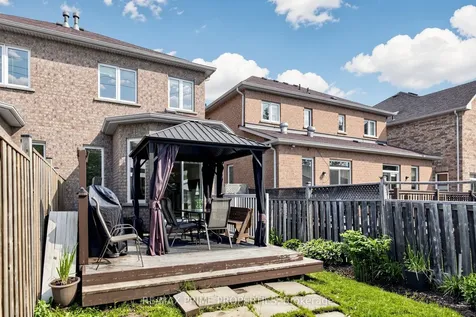 68 Harbourtown Crescent Brampton ON L6V 4P5