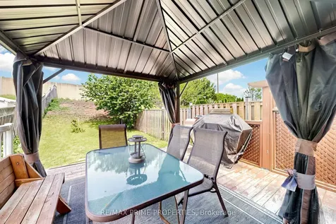 68 Harbourtown Crescent Brampton ON L6V 4P5