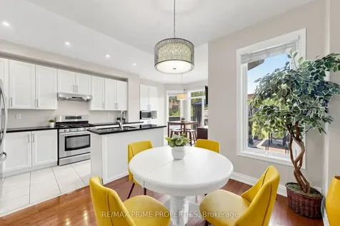 68 Harbourtown Crescent Brampton ON L6V 4P5