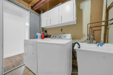 1270 Gainsborough Drive Oakville ON M9A 0E1