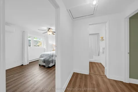 1270 Gainsborough Drive Oakville ON M9A 0E1