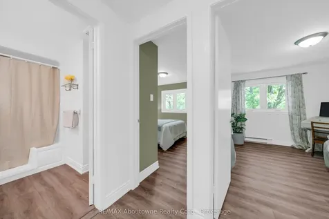1270 Gainsborough Drive Oakville ON M9A 0E1