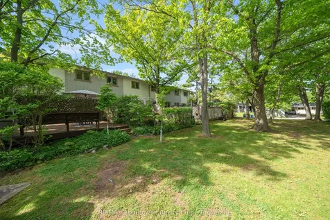 1270 Gainsborough Drive Oakville ON M9A 0E1