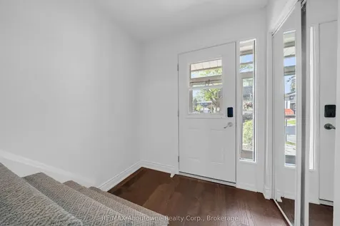 1270 Gainsborough Drive Oakville ON M9A 0E1