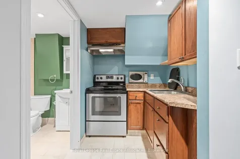 17 Metcalfe Court Halton Hills ON L7G 4N7