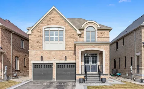 9 Fringetree Road Brampton ON L6R 0B6