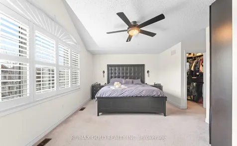 9 Fringetree Road Brampton ON L6R 0B6