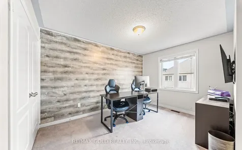 9 Fringetree Road Brampton ON L6R 0B6