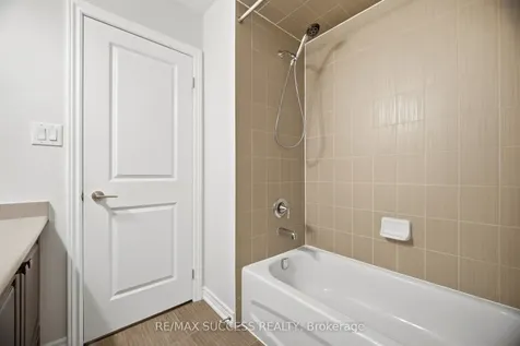 269 Georgian Drive Oakville ON L6H 0L1