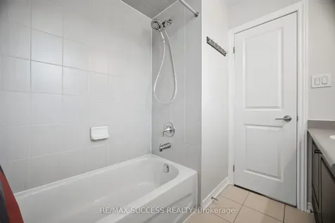 269 Georgian Drive Oakville ON L6H 0L1