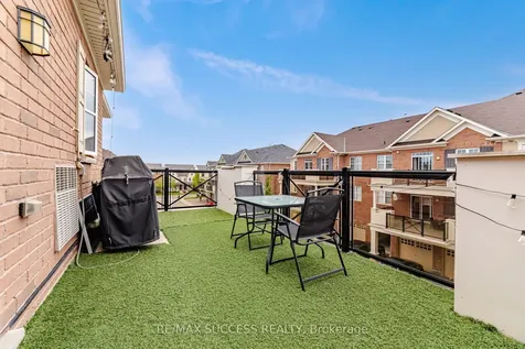 269 Georgian Drive Oakville ON L6H 0L1
