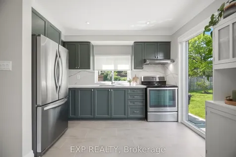 678 Green Meadow Crescent Mississauga ON L5A 2V2