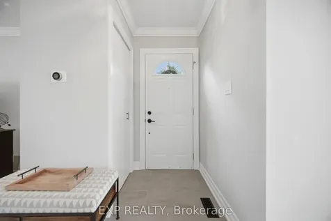 678 Green Meadow Crescent Mississauga ON L5A 2V2