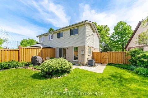 678 Green Meadow Crescent Mississauga ON L5A 2V2
