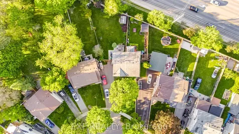 678 Green Meadow Crescent Mississauga ON L5A 2V2