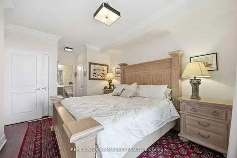 58 Marine Parade Drive Toronto ON M8V 4G1