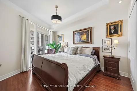 58 Marine Parade Drive Toronto ON M8V 4G1